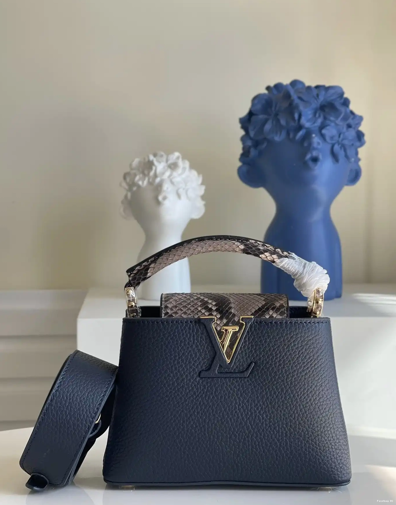 Firstbag ru MINI VUITTON LOUIS CAPUCINES 0618